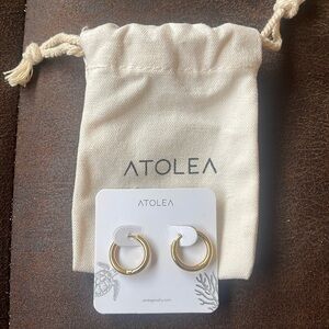 Atolea small gold hoop earrings